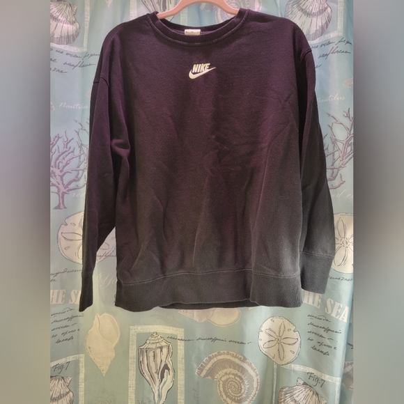 Nike Other - Nike Unisex Black Pullover Sweater (XL Fits L Women, M Men)